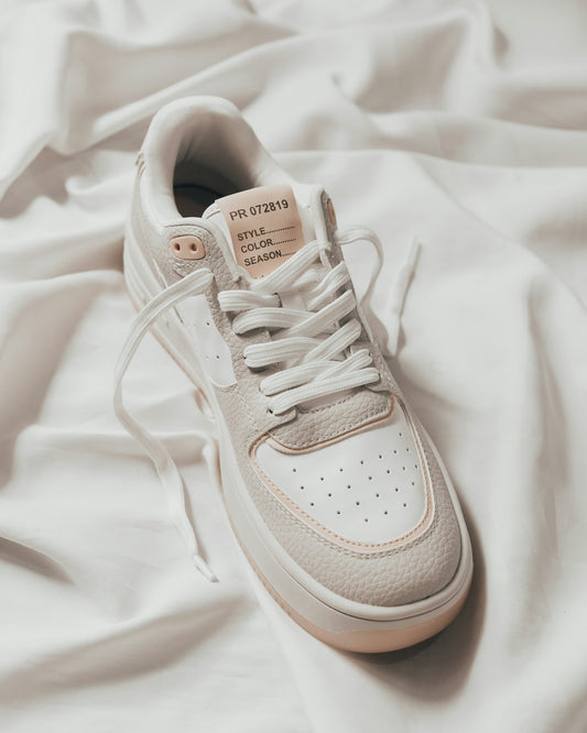 Zapatilla en tonos crema